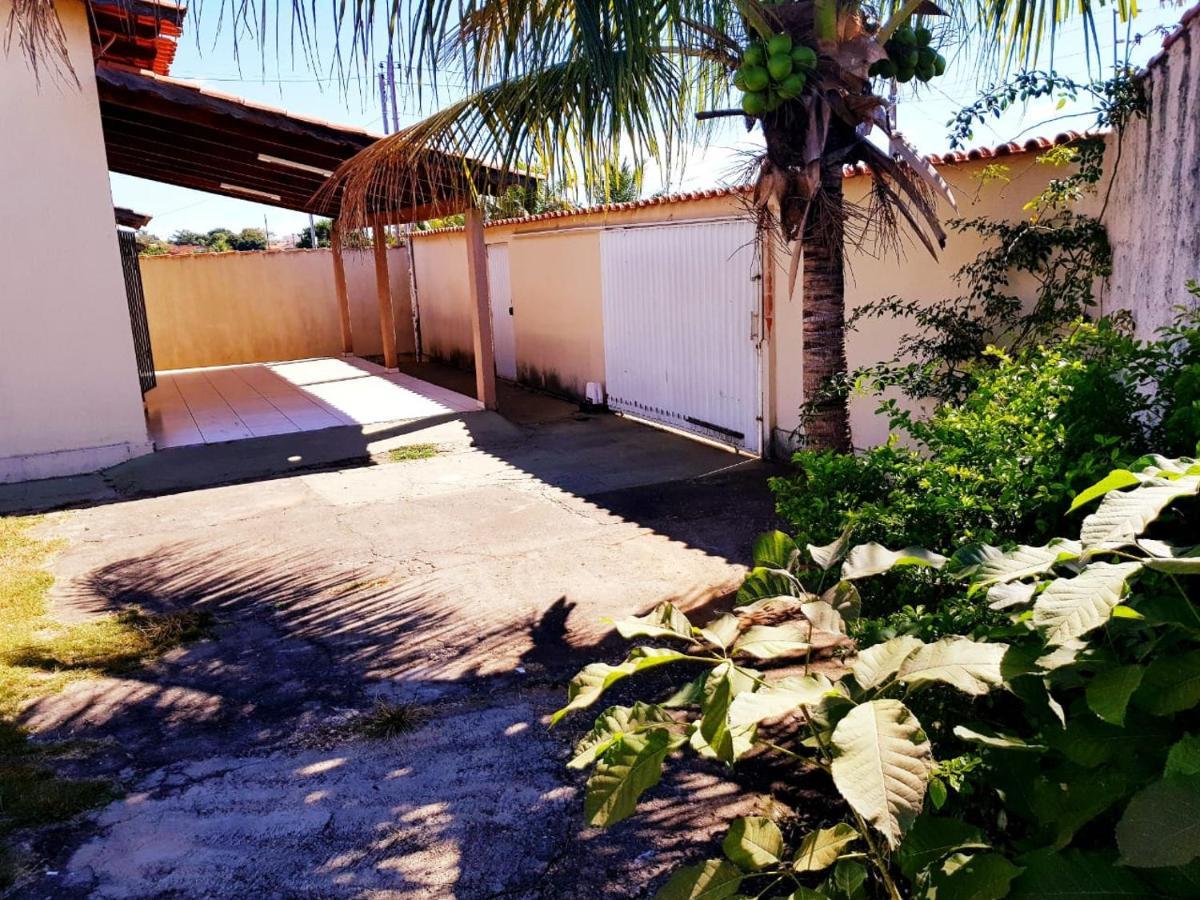 Otima Casa Caldas Novas 2 Km Do Centro Para Ate 14 Pesssoas Com Piscina Aquecida, Churrrasqueira, Wifi ภายนอก รูปภาพ
